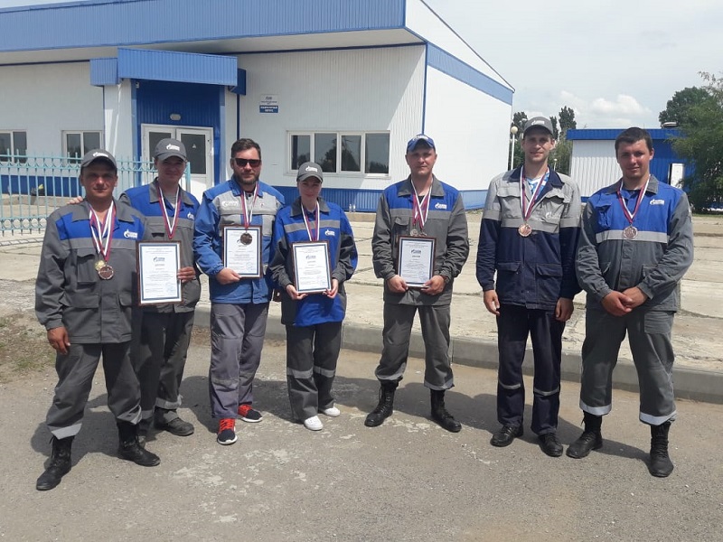 Общее фото команды Городищенского ЛПУМГ